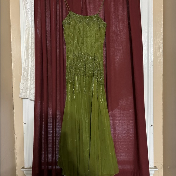 Marsoni size 8 like new condition used once w green sash fits like a 6 30”waist - Picture 3 of 17
